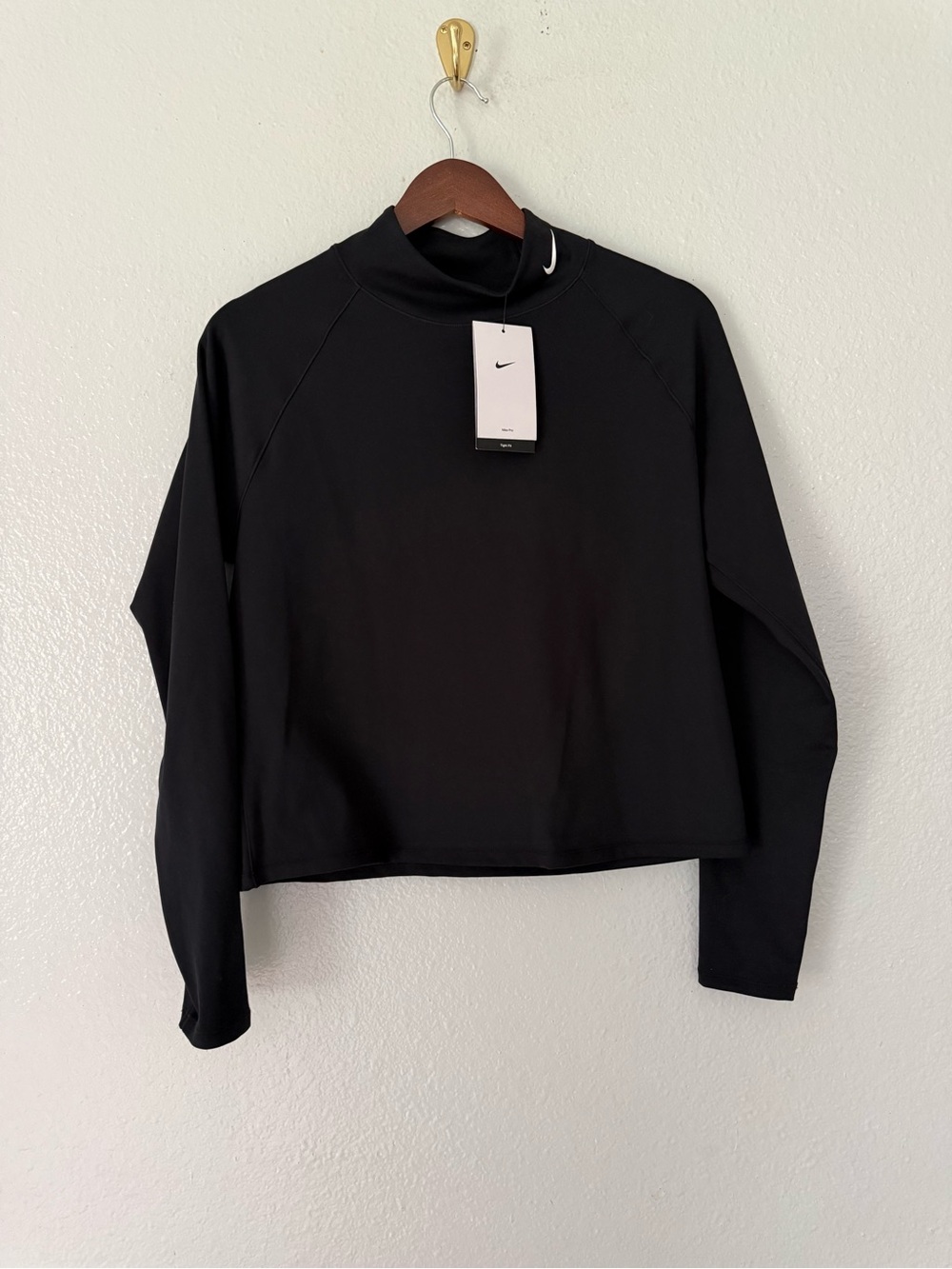 New Nike Pro Women’s Tight Fit Long Sleeve Shirt Size: XL